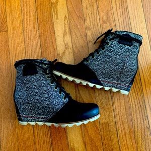 Sorel wedge booties. Size 11